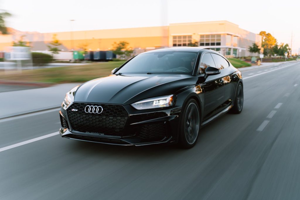 istoriqta-na-audi-pytqt-kym-inovaciite-i-stremejyt-kym-syvyrshenstvo